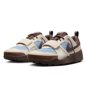 X TRAVIS SCOTT ZOOM FIELD JAXX